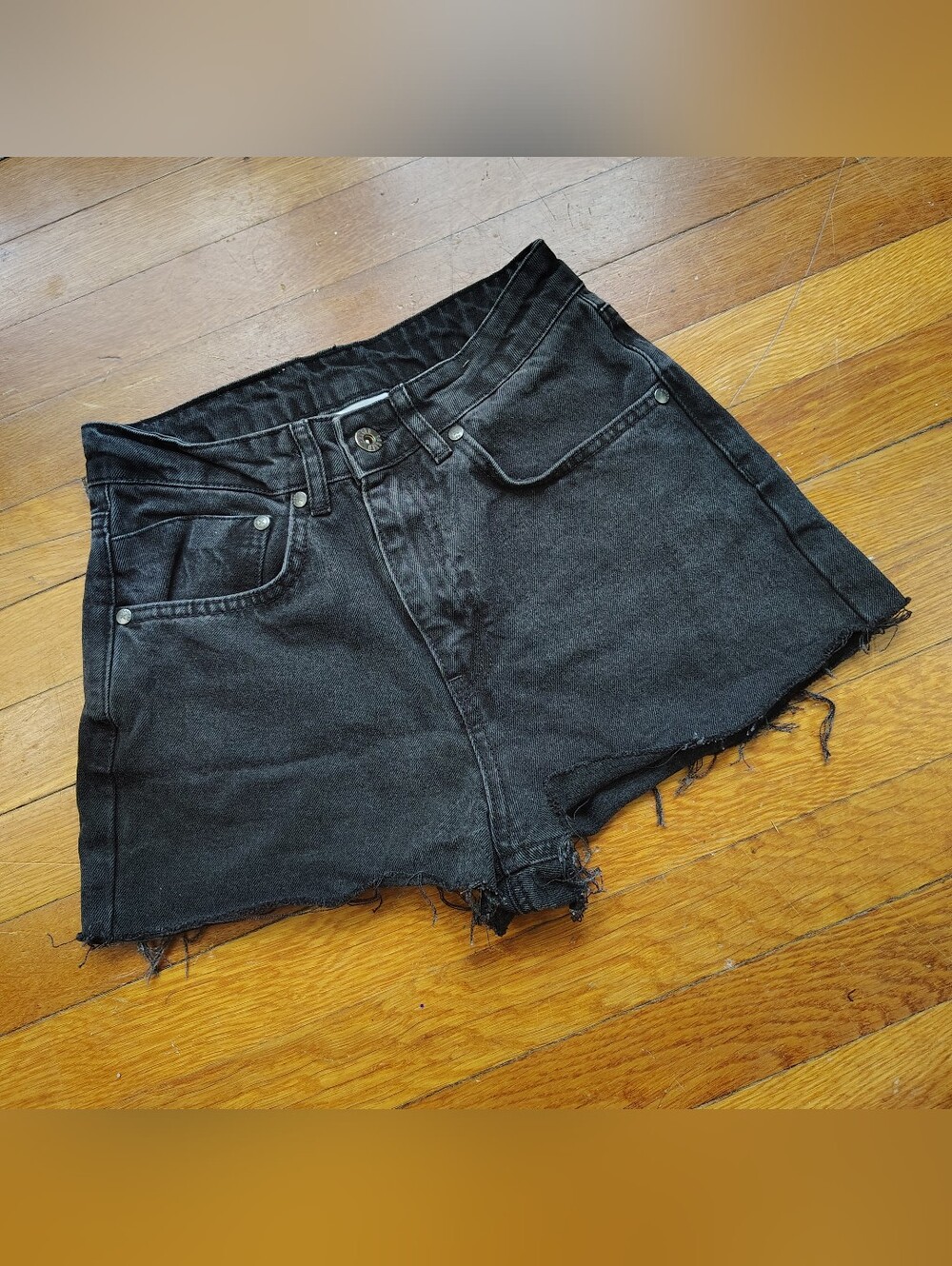The Ragged Priest Black Jean Shorts Womens 26 Small Sz 2 High-Rise Festival